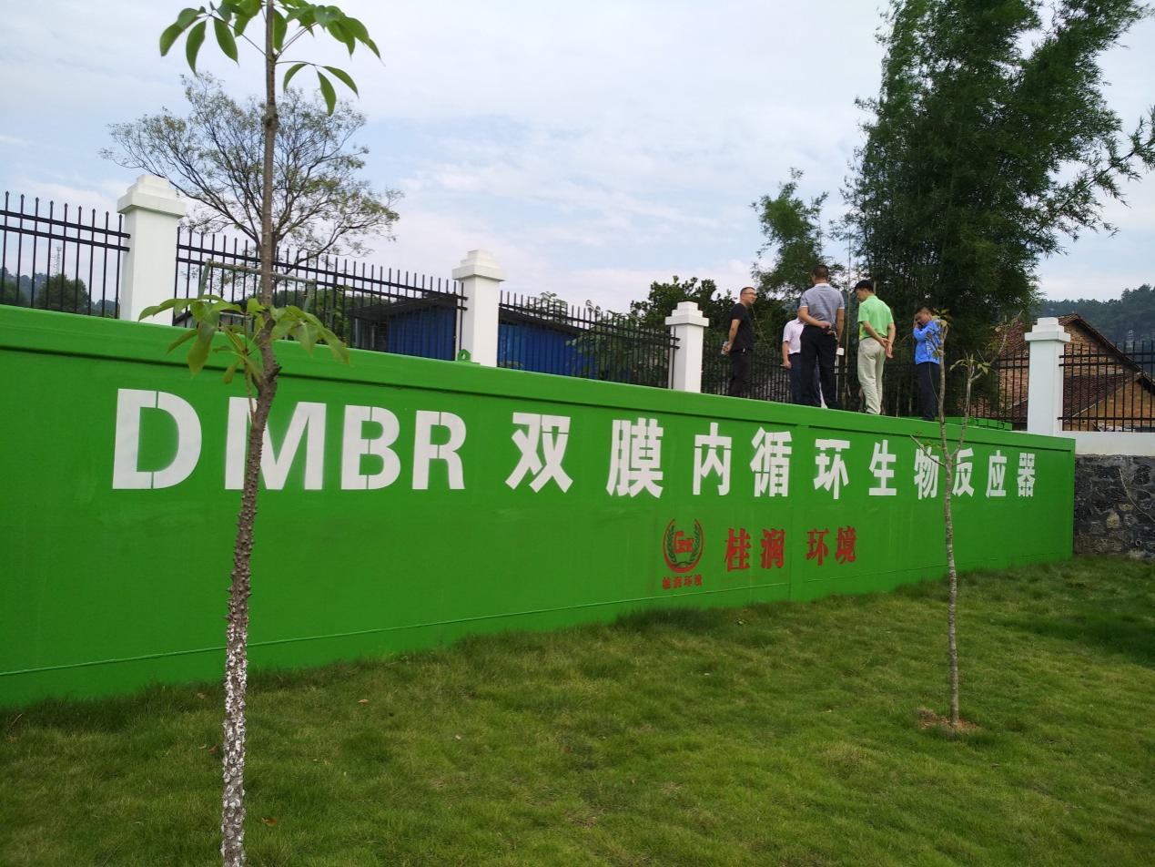 1537274647640183.jpg 2.jpg